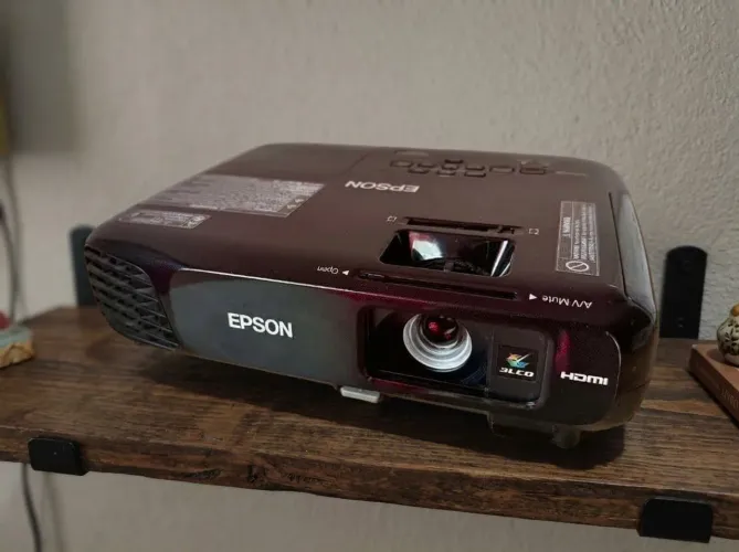 Projetor Epson s18+ profissional