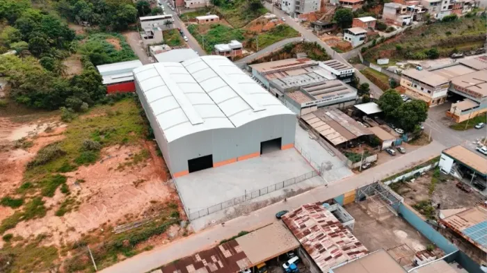 GALPÃO PARA ALUGAR - 3.700m² - CALADINHO / Cel. Fabriciano