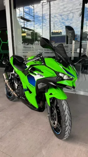 Kawasaki Ninja 500 SE KRT 2026 Verde