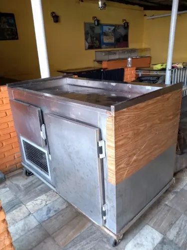 Balcão Refrigerado Inox 1m - Pista Fria + Compartimento refrigerado - 2 portas