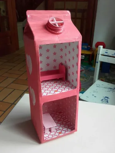 Casinha de papelao
