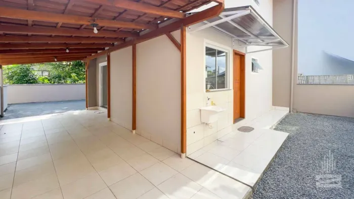 Casa com 3 dormitórios para alugar, 90 m² por R$ 2.600,01 - Salto Weissbach - Blumenau/SC