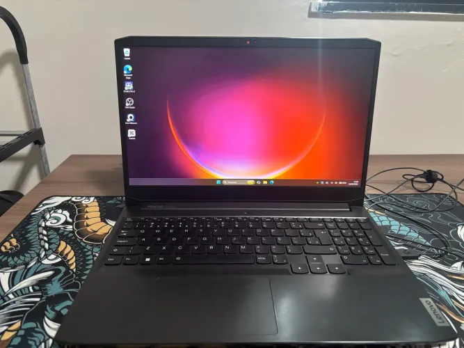 VENDO NOTEBOOK GAMER + MOUSE