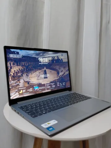 Notebook Lenovo IdeaPad 1i | Celeron 4GB RAM 128GB eMMC | Tela 15.6" Full HD Windows 11