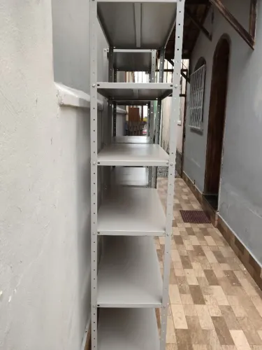 Prateleiras de Aço 