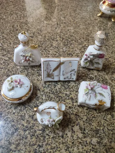 Lote de miniatura porcelana 