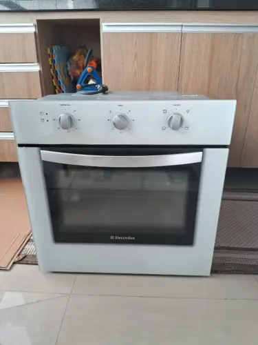 FORNO EMBUTIR ELETROLUX  OE7MB, USADO BOM ESTADO