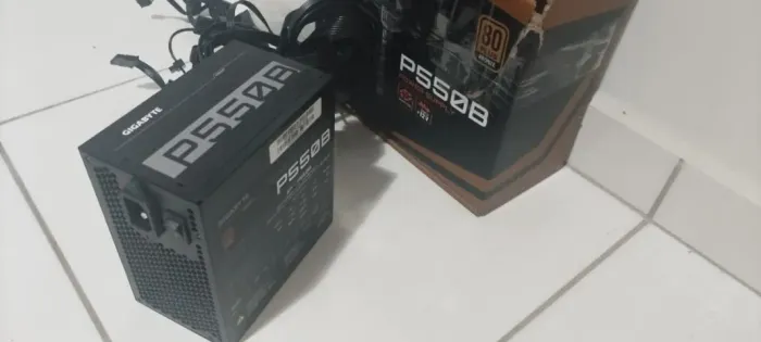 Fonte Gigabyte P550B 550W 80 Plus Bronze - Usada