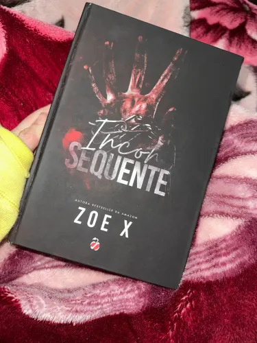 Livros da zoe x, da série dark hand 
