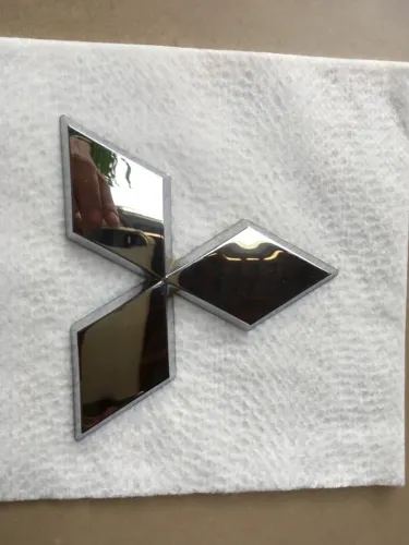 Emblema traseiro Mitsubishi diamante triplo original