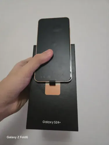 Samsung Galaxy S24 Plus de 512GB na cor Laranja