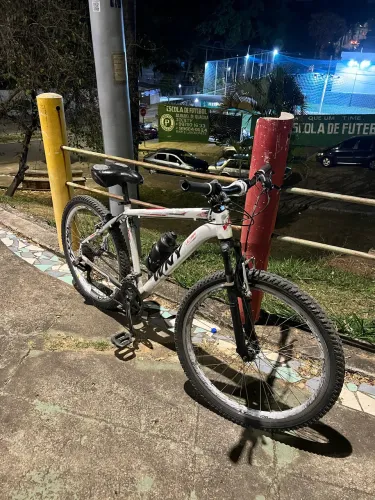 Vende-se bicicleta