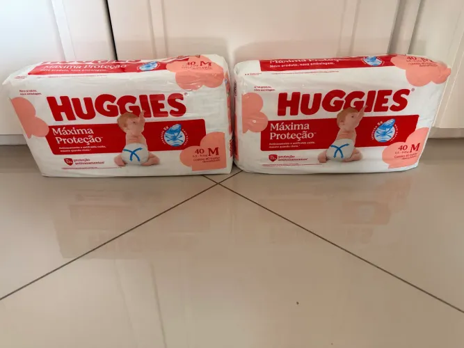 Fraldas Huggies Máxima Proteção - Tamanho M
