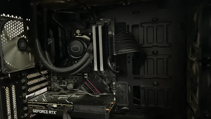 PC GAMER RYZEN 5 5600X + RTX 3060 12GB - GABINETE ASUS GT 501
