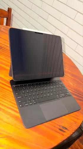 iPad Pro 13 polegadas chip m4 256 gb  , Apple Pencil pro , Magic Keyboard 