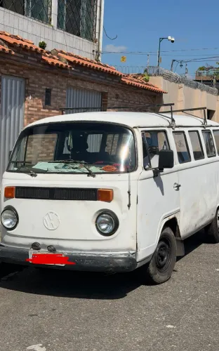 Volkswagen Kombi Standard/ Luxo/ Serie Prata 1996