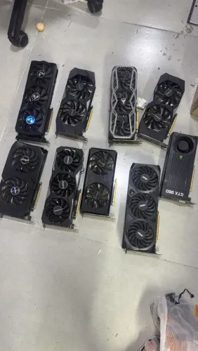 Lote com 9 placas de video com defeito