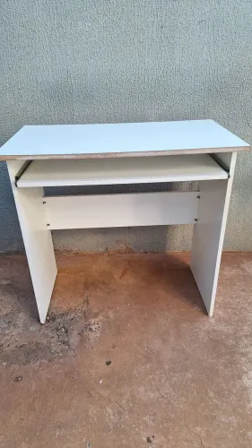 Mesa para estudo notebook reforçada