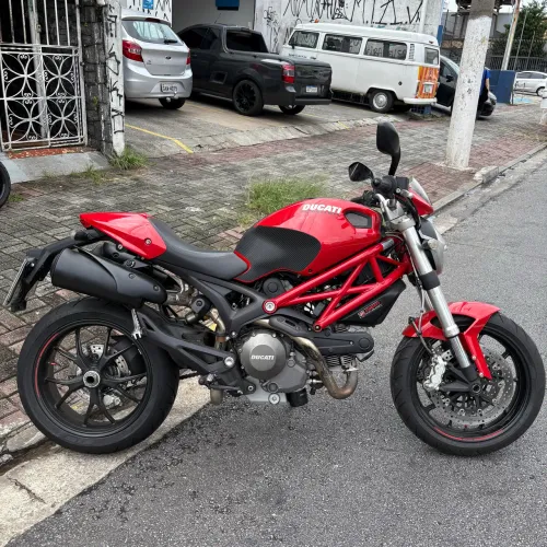 Ducati Monster 796 2014 25 mil km
