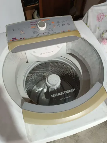 VENDO MÁQUINA DE LAVAR 11KG BRASTEMP