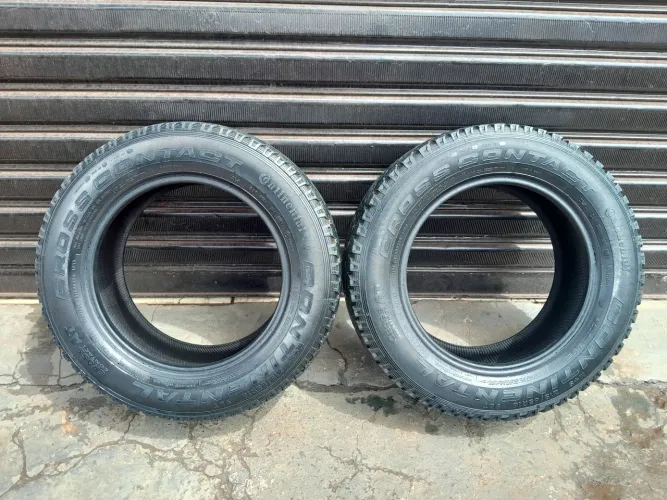 Par de pneus 215 65 16 Cross Contact