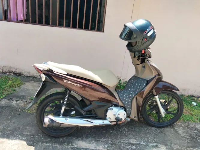 Vendo moto Biz 125 ano 2021/2022