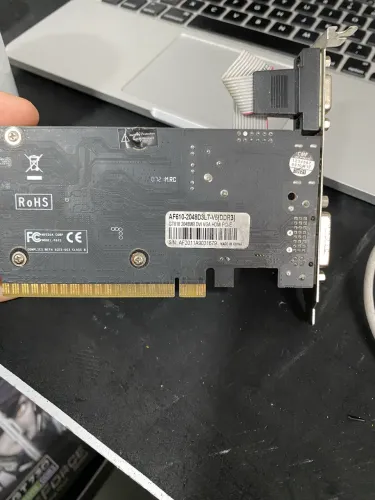 Placa de vídeo g610 2gb