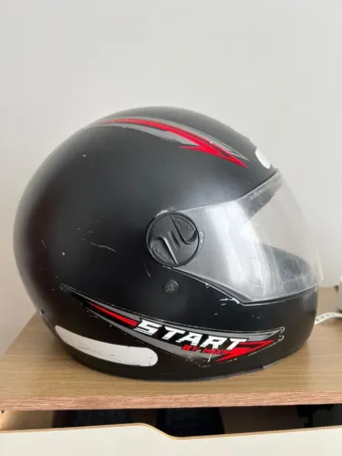 Capacete