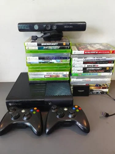 Xbox 360 super slim + 30 jogos originais