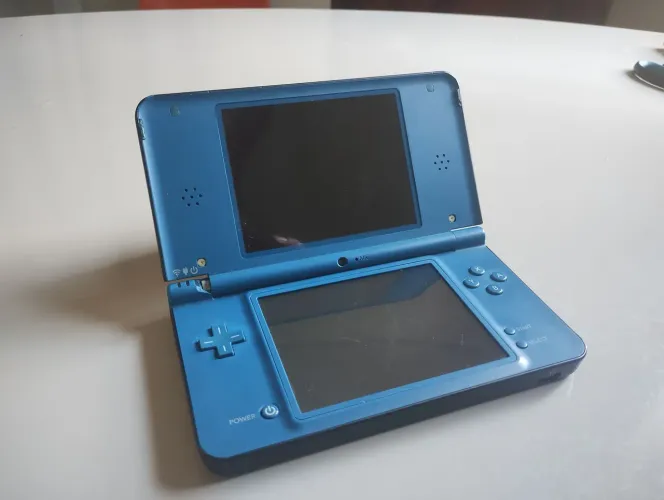 Nintendo dsi xl