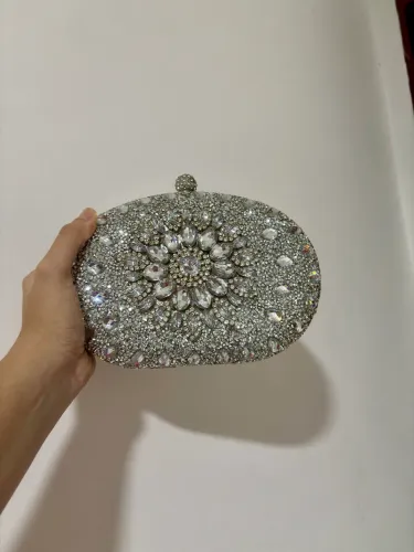 Bolsa Clutch de Pedrarias