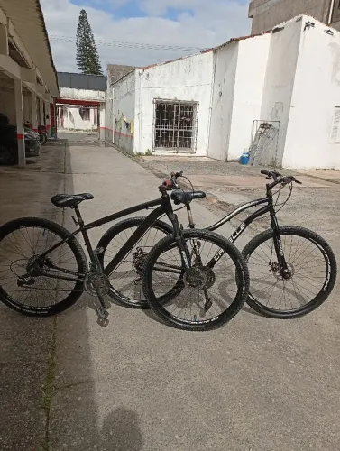 Vendo duas bikes aro 29