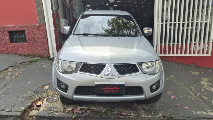 Mitsubishi L200 Triton HPE 3.5 CD V6 24V Flex Aut. 2011