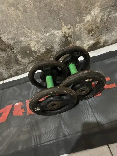 Halteres 6kg e 8kg 