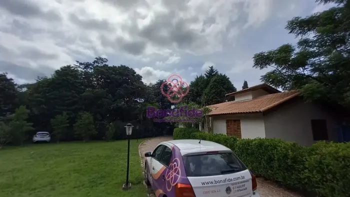 Casa e galpão para LOCAÇÃO localizada no bairro PINHAU, em Cabreúva/SP.