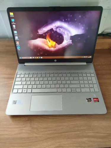 Notebook HP Ryzen 5 5500u 8GB RAM DDR4 Vega 8 SSD Mvme 512