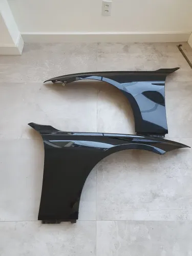 PAR DE PARALAMAS DIANTEIROS BMW 320i 2015 - PRETO