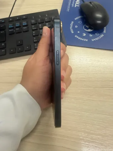 iPhone 13 128GB - Bateria 85%.