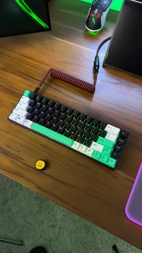 Razer Reclusa X Mini 65% - Teclado Mecânico Gamer LANÇAMENTO