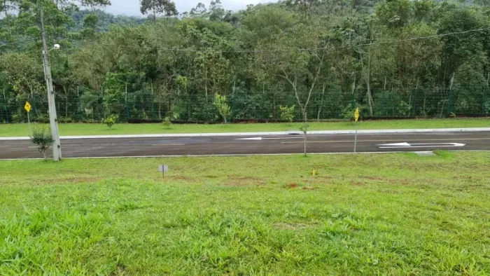 Terreno no Condomínio duquesa de Chartres 600m²