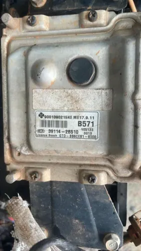 Central do motor kia cerato