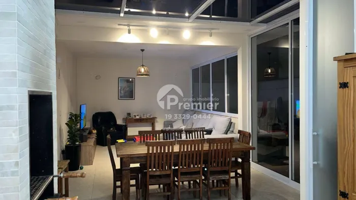 Sobrado de Três Dormitórios com Espaço Gourmet no Condomínio Vista Verde em Indaiatuba