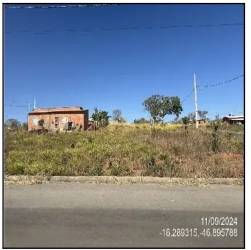 Imóvel para investir Terreno no Residencial Vitoria, Unai - MG, Nº 00, 235,6m² | Venda Di
