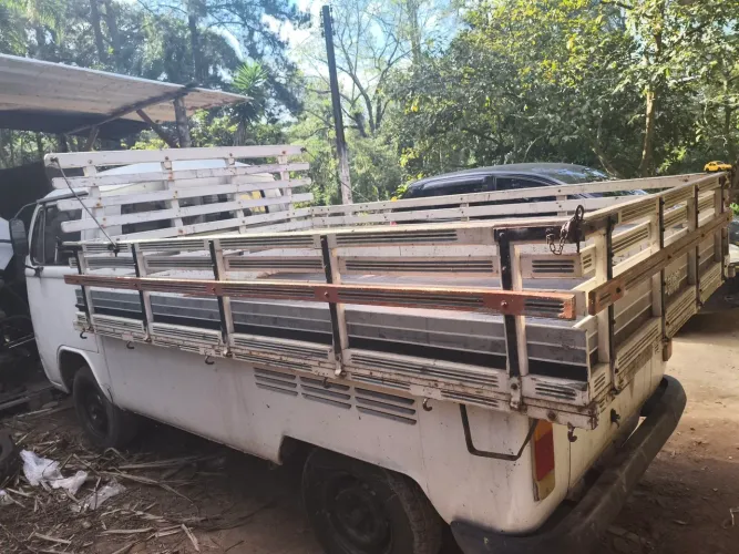 Carroceria de Kombi