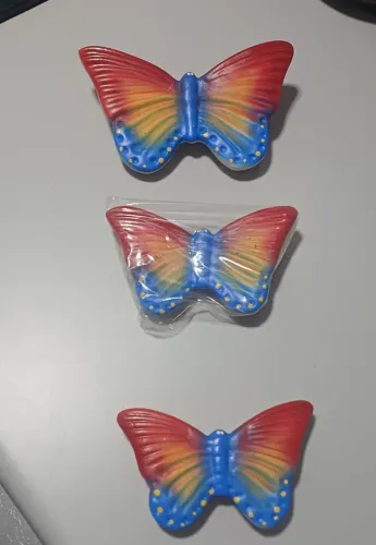 Trio de borboletas de parede de gesso tamanho 17,14 e 12 cm produto novo