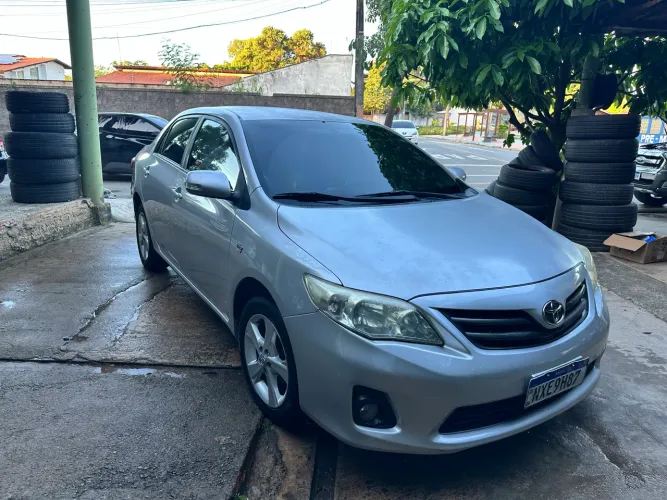 Toyota Corolla XEI 2.0 Flex 16V Aut. 2012