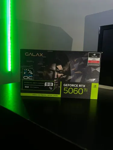 Vende-se RTX 5060 ti 8GB