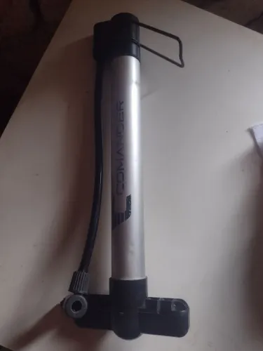 Bomba pra bicicleta etc