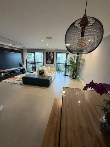 Apartamento em Alto da Boa Vista - São Paulo, SP