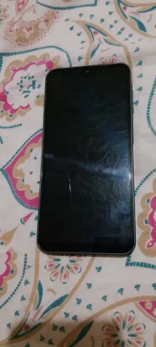 Vendo esse celular Samsung A16 seminovo